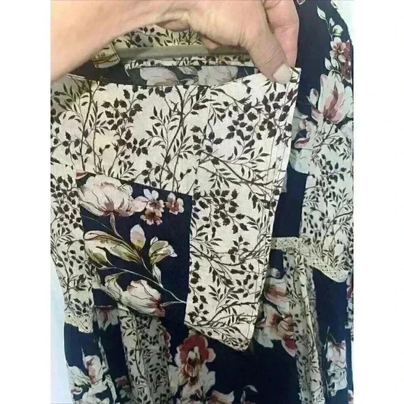 Altar'd State Floral Dress With Flared Sleeves Navy cream lace Boho Size Small - Picture 3 of 4